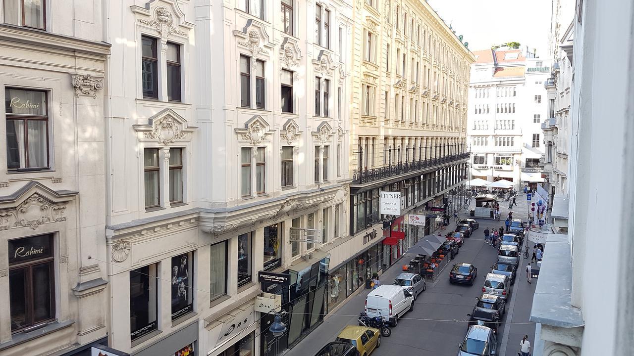 Sobieski Apartments St. Stephen'S Cathedral Vienna Exterior photo